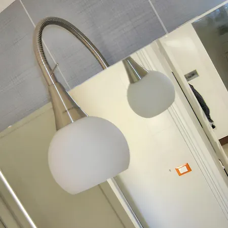 Apartment Seaside Trio: Beachfront With City View And Wi-fi *